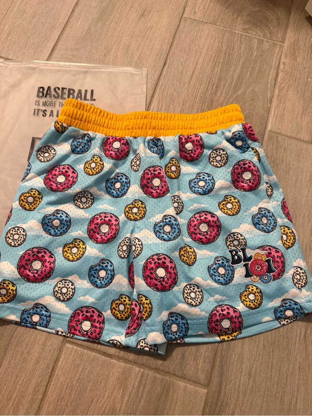 Baseball Lifestyle 101 Sugar Rush Donut Shorts Youth M NWT